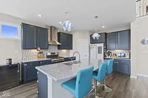 9962 Mosaic Blue Way Indianapolis IN 46239