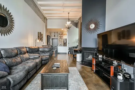 611 N Park Avenue Indianapolis IN 46204