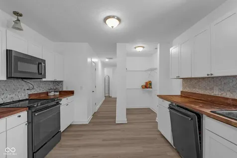 7845 Bluff Road Indianapolis IN 46217