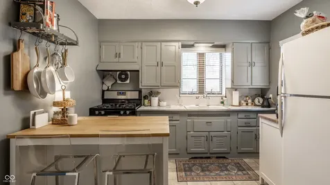 36 W 56th Street Indianapolis IN 46208
