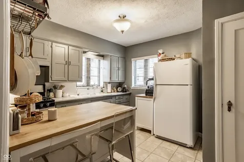 36 W 56th Street Indianapolis IN 46208
