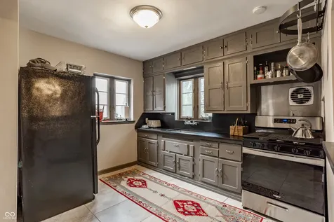 36 W 56th Street Indianapolis IN 46208