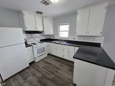 3821 Biscayne Road Indianapolis IN 46226