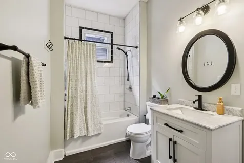 437 Sanders Street Indianapolis IN 46225