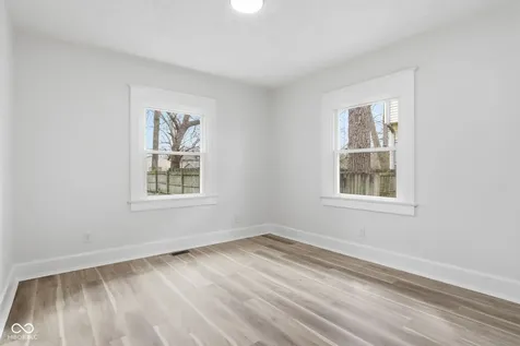 3825 Carrollton Avenue Indianapolis IN 46205