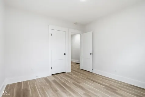 3825 Carrollton Avenue Indianapolis IN 46205