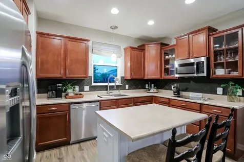 7827 Hedgehop Drive Zionsville IN 46077
