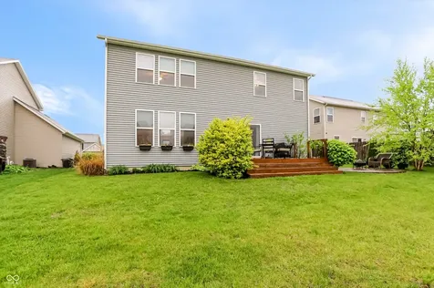 7827 Hedgehop Drive Zionsville IN 46077