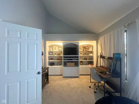 98 Lookout Ridge Drive Columbus IN 47201