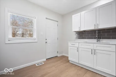 2624 E 18th Street Indianapolis IN 46218
