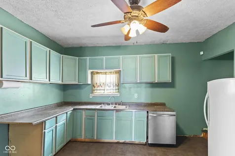 1546 Hoefgen Street Indianapolis IN 46203