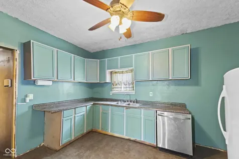 1546 Hoefgen Street Indianapolis IN 46203