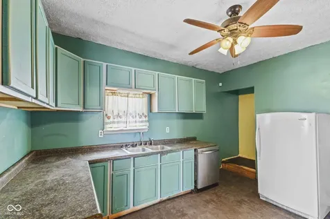 1546 Hoefgen Street Indianapolis IN 46203