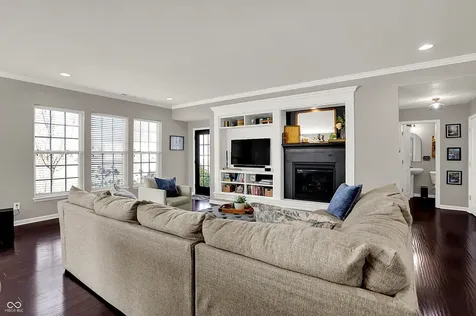6412 Silver Maple Way Zionsville IN 46077