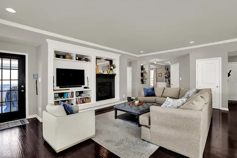 6412 Silver Maple Way Zionsville IN 46077