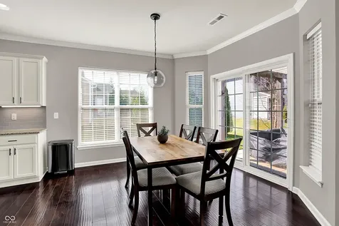 6412 Silver Maple Way Zionsville IN 46077