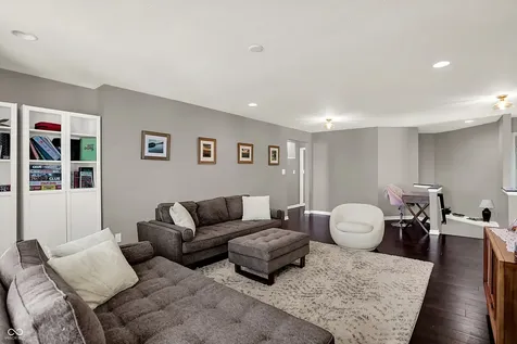 6412 Silver Maple Way Zionsville IN 46077
