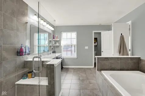 6412 Silver Maple Way Zionsville IN 46077