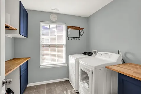 6412 Silver Maple Way Zionsville IN 46077