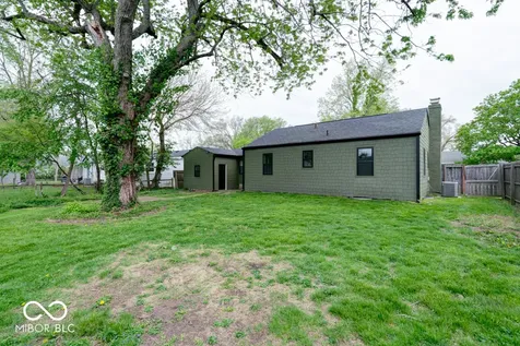 12 Lincoln Drive Brownsburg IN 46112