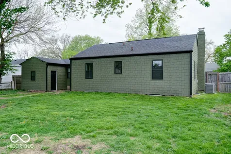 12 Lincoln Drive Brownsburg IN 46112