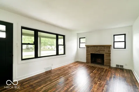 12 Lincoln Drive Brownsburg IN 46112