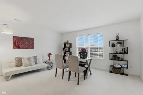 1035 Heatherwood Drive Greenwood IN 46143