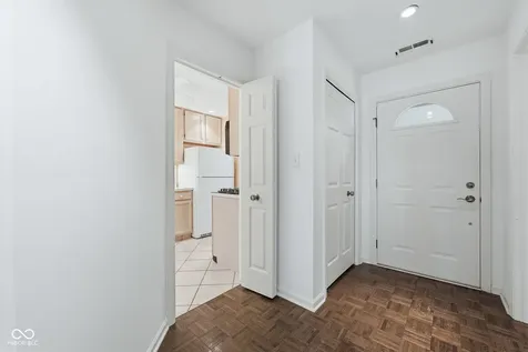 2020 Mystic Bay Court Indianapolis IN 46240