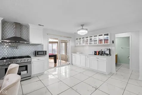 11103 Bear Hollow Drive Indianapolis IN 46229