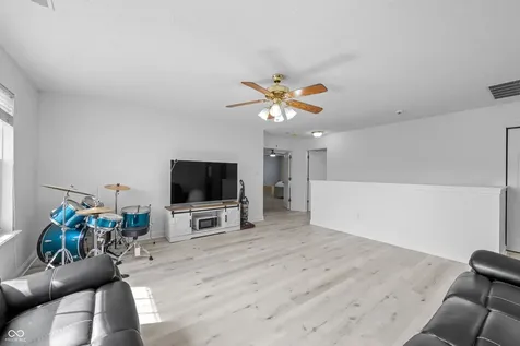 11103 Bear Hollow Drive Indianapolis IN 46229