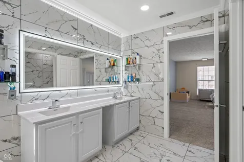 11103 Bear Hollow Drive Indianapolis IN 46229
