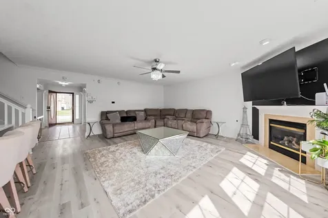 11103 Bear Hollow Drive Indianapolis IN 46229