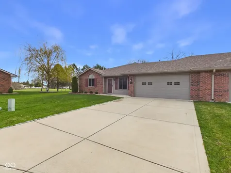 143 Devonshire Court Anderson IN 46013
