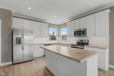 26 Verdant Drive Cicero IN 46034