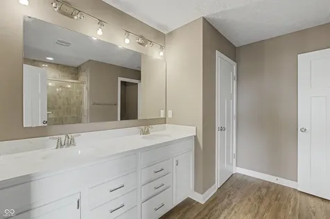 26 Verdant Drive Cicero IN 46034
