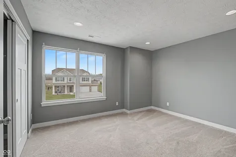 26 Verdant Drive Cicero IN 46034