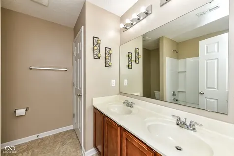 10518 Misty Cove Lane Fishers IN 46040