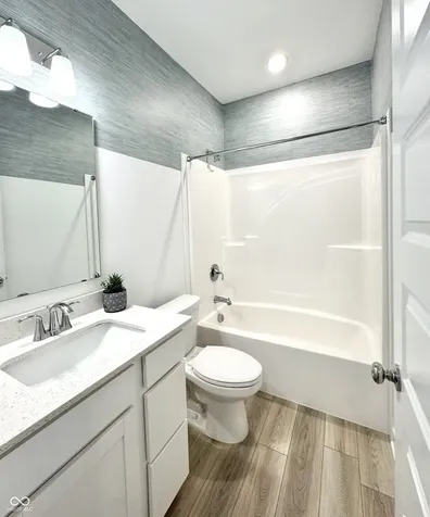 5160 Holborn Avenue Mccordsville IN 46055