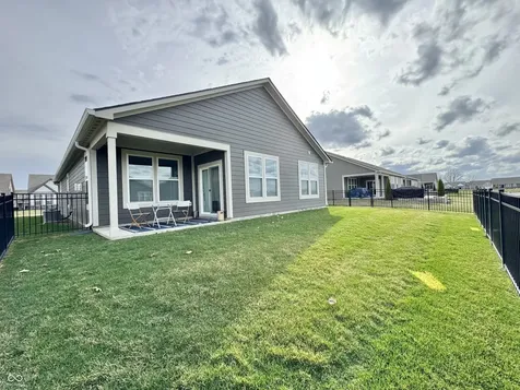 5160 Holborn Avenue Mccordsville IN 46055