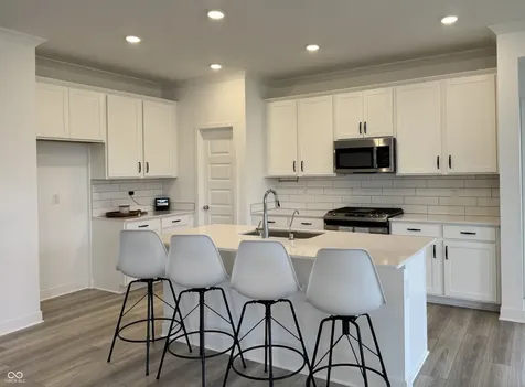 5160 Holborn Avenue Mccordsville IN 46055