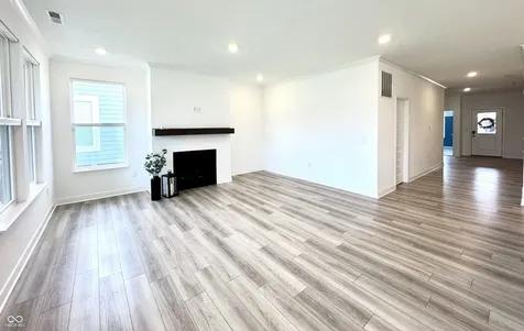 5160 Holborn Avenue Mccordsville IN 46055