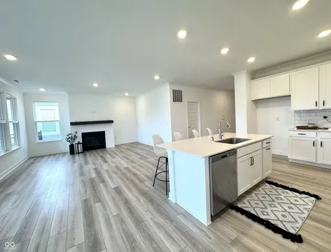 5160 Holborn Avenue Mccordsville IN 46055