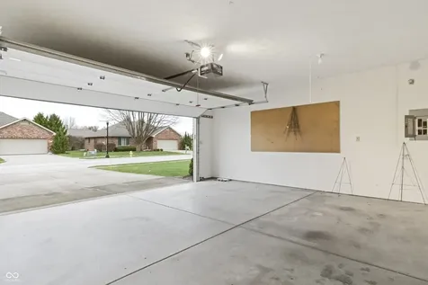 1027 Plum Street Brownsburg IN 46112