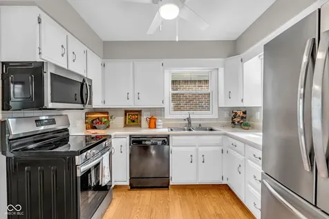 5320 Whisperwood Lane Indianapolis IN 46226