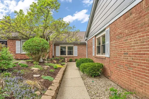 5320 Whisperwood Lane Indianapolis IN 46226