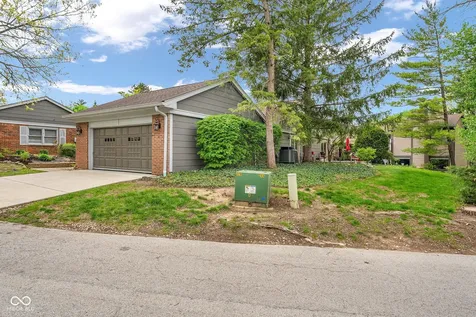5320 Whisperwood Lane Indianapolis IN 46226