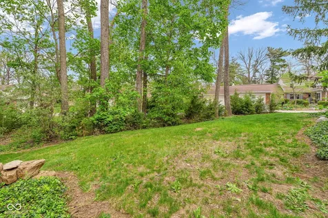 5320 Whisperwood Lane Indianapolis IN 46226