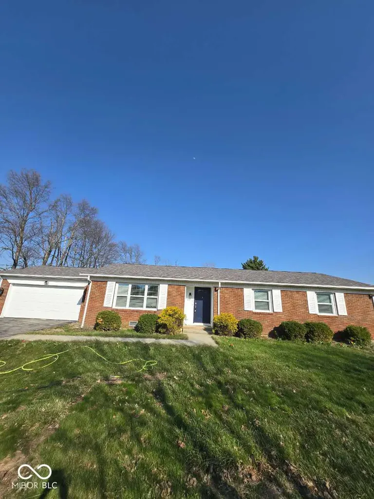 3745 S Main Street Whitestown IN 46075