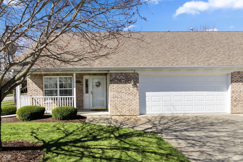 201 N Blue Ribbon Court Rushville IN 46173