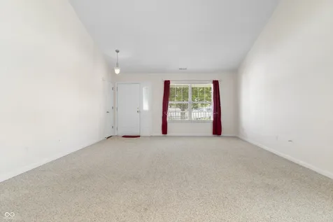 201 N Blue Ribbon Court Rushville IN 46173